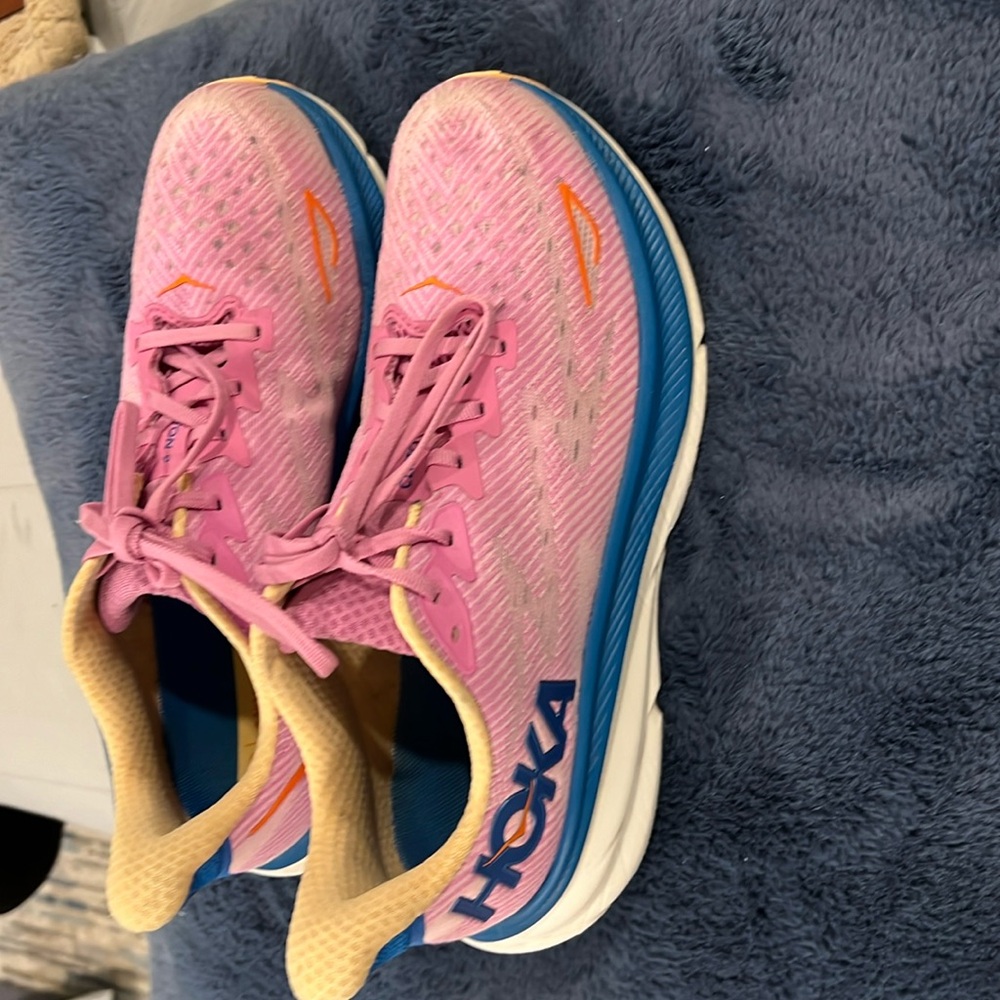 Hoka Clifton 9.  Size 10.5